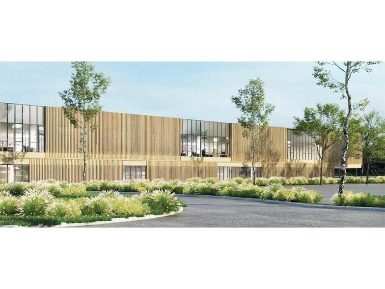 Flex in Tremblay-en-France for sale - Building Photo - Image 2 of 8
