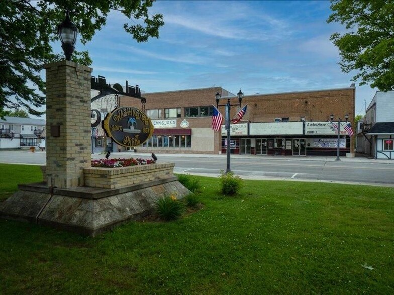 1118 Washington St, Manitowoc, WI for sale - Primary Photo - Image 1 of 1