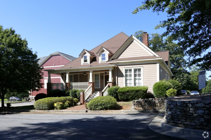 2950 Cherokee St, Kennesaw, GA for sale - Primary Photo - Image 1 of 9