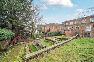 28-29 Queen St, Hitchin à louer Photo du bâtiment- Image 2 de 6