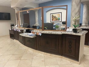 2815 S Main St, Corona, CA à louer Photo intérieure- Image 2 de 5