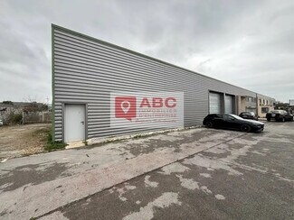 Plus de détails pour Local d'activités à louer