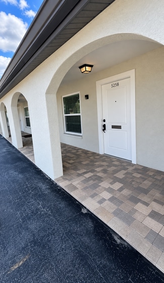 More details for 5258 State Road 54, New Port Richey, FL - Office for Lease