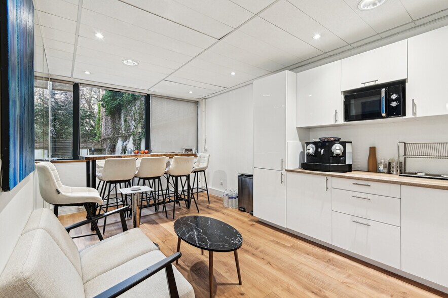 Bureau dans Boulogne-Billancourt à louer - Photo du bâtiment - Image 2 de 6