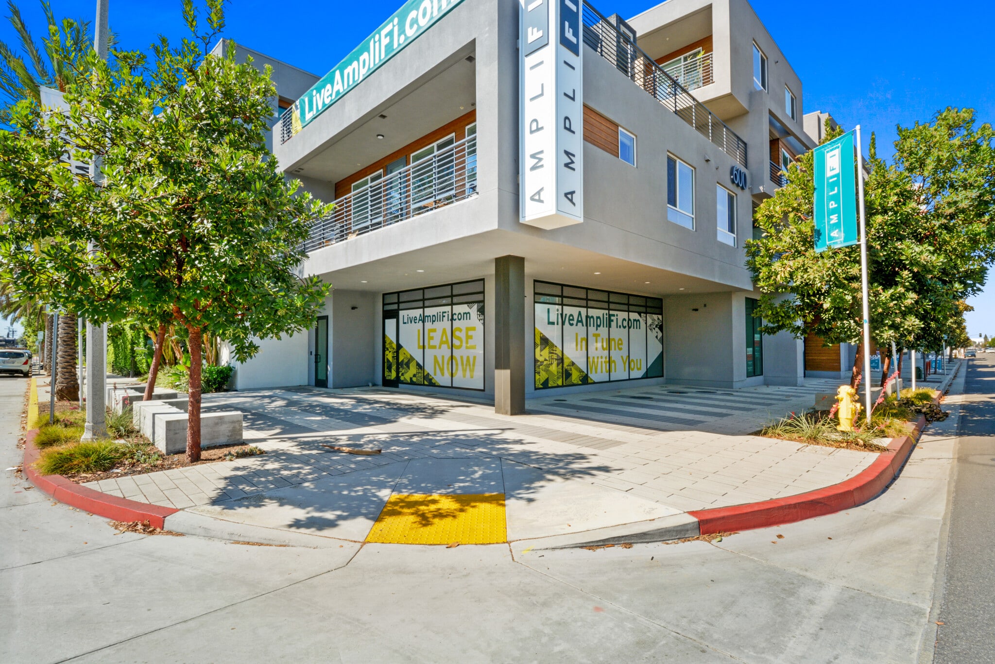 600 W Commonwealth Ave, Fullerton, CA for lease Building Photo- Image 1 of 4