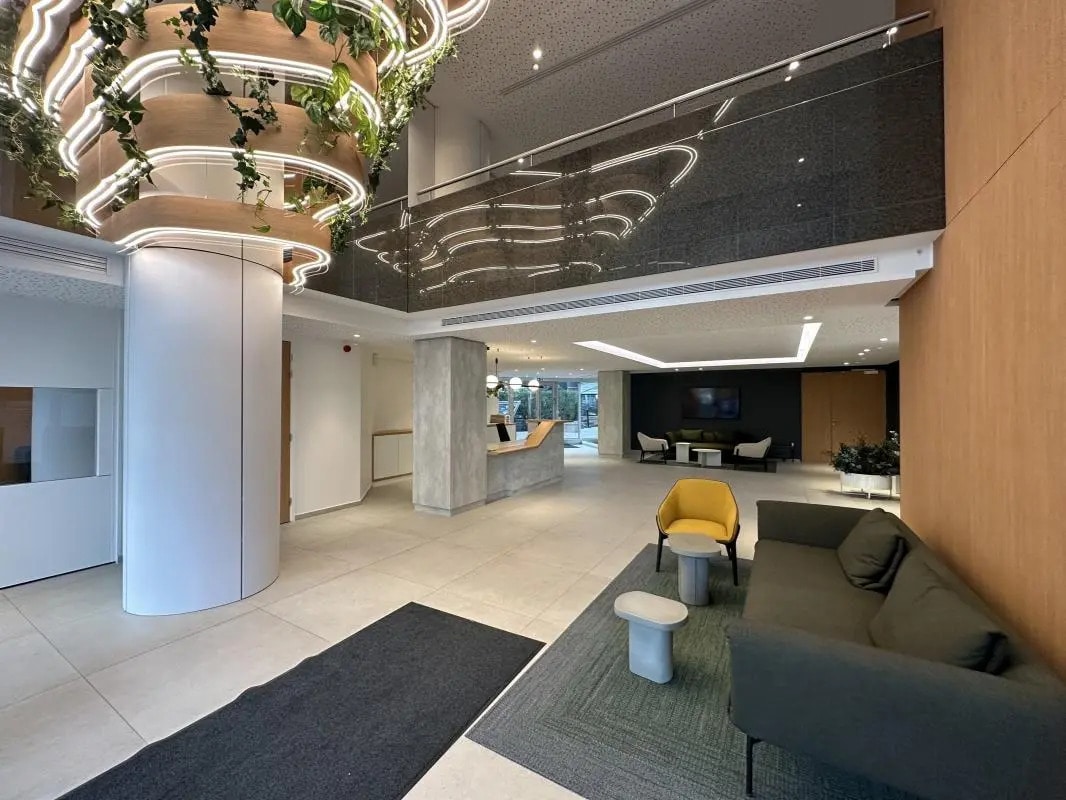 85 Rue Des Trois Fontanot, Nanterre for lease Lobby- Image 1 of 13