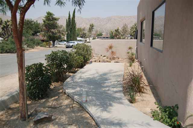 55198 29 Palms Hwy, Yucca Valley, CA for sale - Building Photo - Image 3 of 11