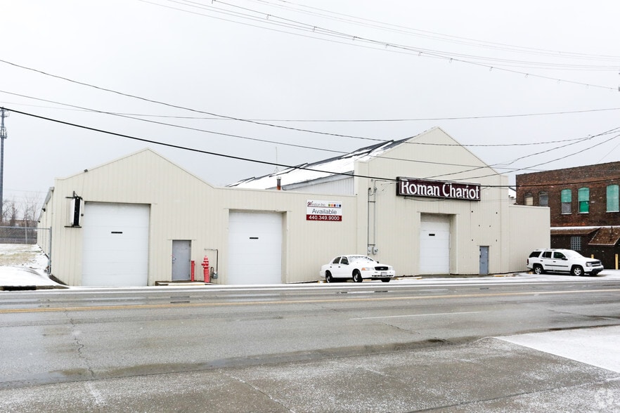 10630 Berea Rd, Cleveland, OH for sale - Primary Photo - Image 1 of 3