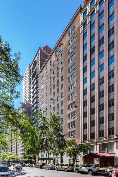 340 E 72nd St, New York, NY for sale - Building Photo - Image 2 of 5
