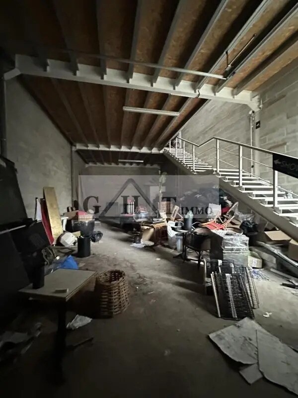 Industrial in Romainville for lease Building Photo- Image 1 of 4