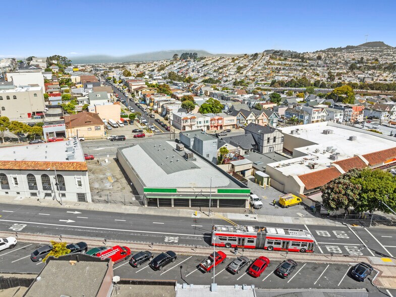 6232 Mission St, Daly City, CA à louer - Photo du bâtiment - Image 2 de 14