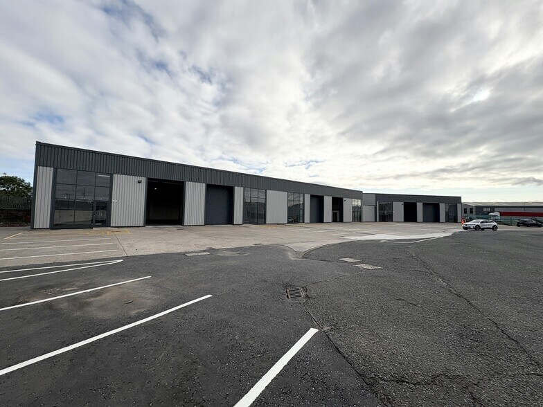 Textilose Rd, Manchester à louer - Photo du bâtiment - Image 2 de 48