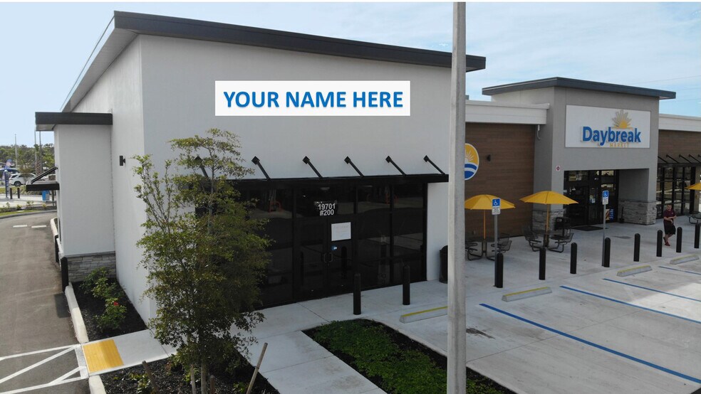 19701 Cochran Blvd, Port Charlotte, FL à louer - Photo du bâtiment - Image 1 de 7