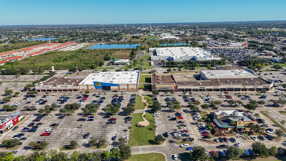 2500-2808 Smith Ranch Rd, Pearland, TX à louer - Photo du bâtiment - Image 2 de 15