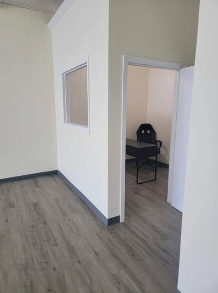 668 Communipaw Ave, Jersey City, NJ for lease - Interior Photo - Image 3 of 5