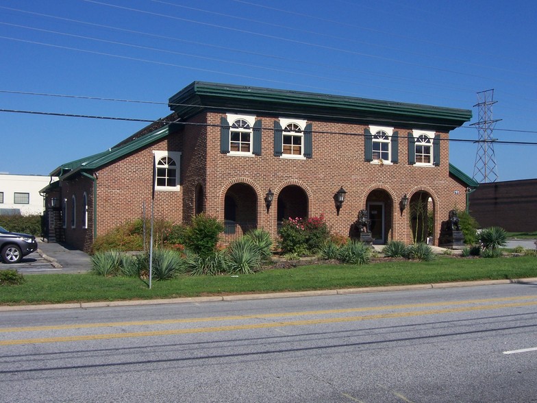 2101 N Church St, Greensboro, NC à vendre - Photo principale - Image 1 de 1