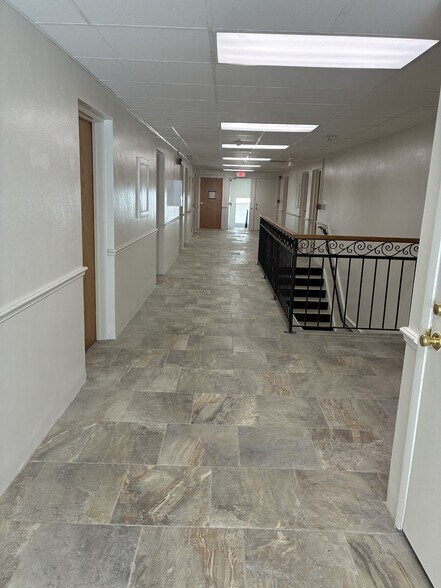 227 N Magnolia Ave, Orlando, FL à louer - Photo intérieure - Image 3 de 6