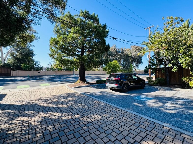 15700 Winchester Blvd, Los Gatos, CA for lease - Building Photo - Image 3 of 13