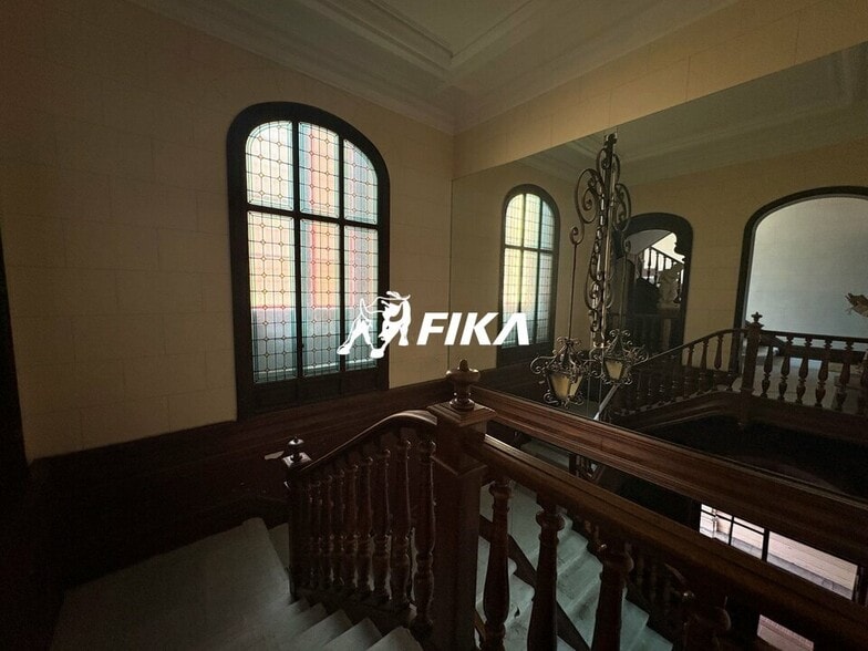 22 Rue Croix Baragnon, Toulouse for lease - Interior Photo - Image 2 of 13