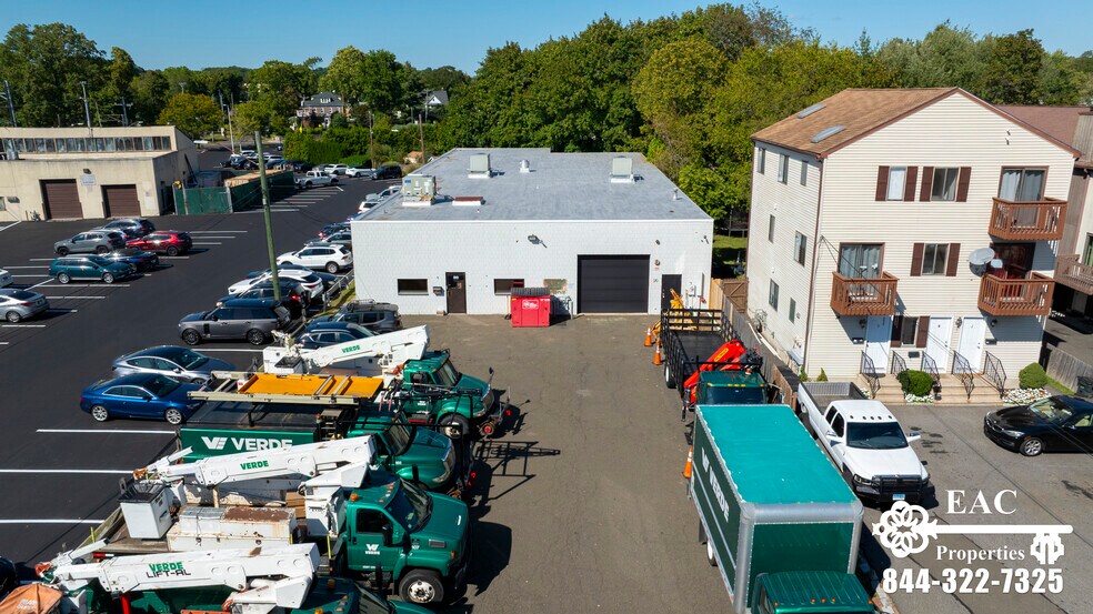 20 Crescent St, Stamford, CT à louer - Photo du bâtiment - Image 3 de 27