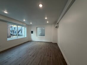 103 Bayard St, New Brunswick, NJ for lease Interior Photo- Image 1 of 4