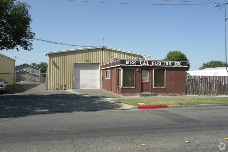 104 E 13th St, Merced, CA à vendre - Photo du bâtiment - Image 1 de 1