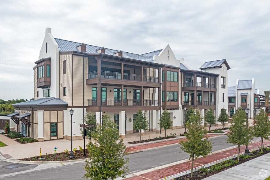 1561 Lakefront Dr, Lakewood Ranch, FL à louer - Photo principale - Image 2 de 6