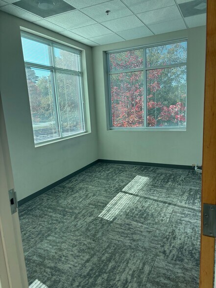 800 W Williams St, Apex, NC à louer - Photo intérieure - Image 3 de 8