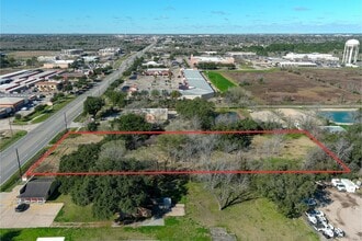 8013 W Broadway St, Pearland, TX - Aerial  map view