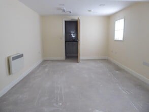 4 London Rd, Crowborough à louer Photo intérieure- Image 1 de 3