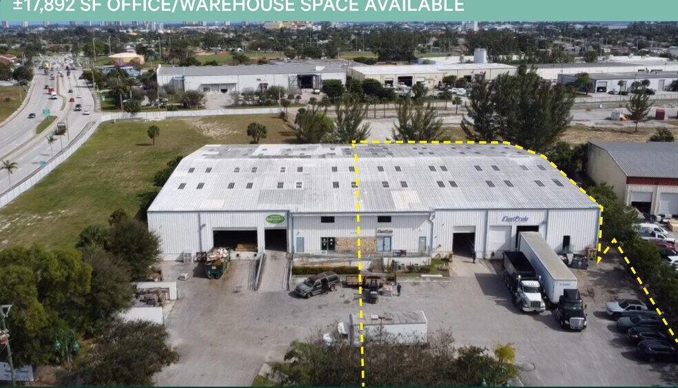 2250 Australian Ave, Riviera Beach, FL à louer - Photo du bâtiment - Image 2 de 5