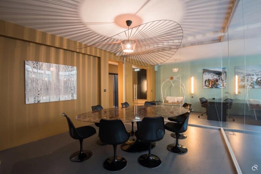 Office in Boulogne-Billancourt for lease - Interior Photo - Image 2 of 9