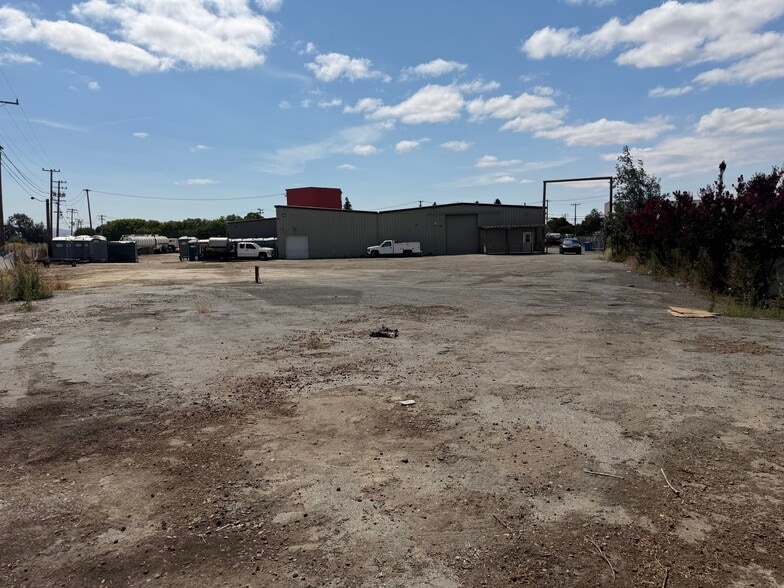 1147 Atlantic St, Union City, CA for lease - Building Photo - Image 3 of 7