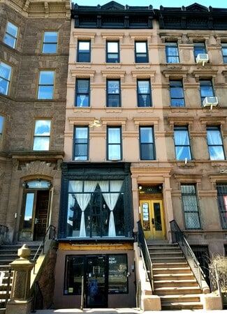 Plus de détails pour 183 Lenox Ave, New York, NY - Commerce de détail à louer
