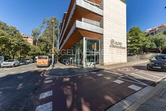 Office/Retail in Barcelona, Barcelona for lease Interior Photo- Image 1 of 30