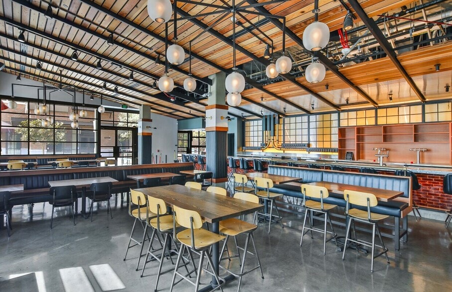 905 E 2nd St, Los Angeles, CA for lease - Building Photo - Image 2 of 31