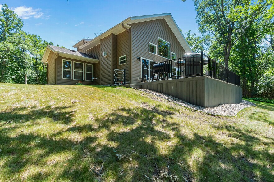 23729 Oak Lake Trl SE, Erskine, MN à vendre - Photo du bâtiment - Image 3 de 40