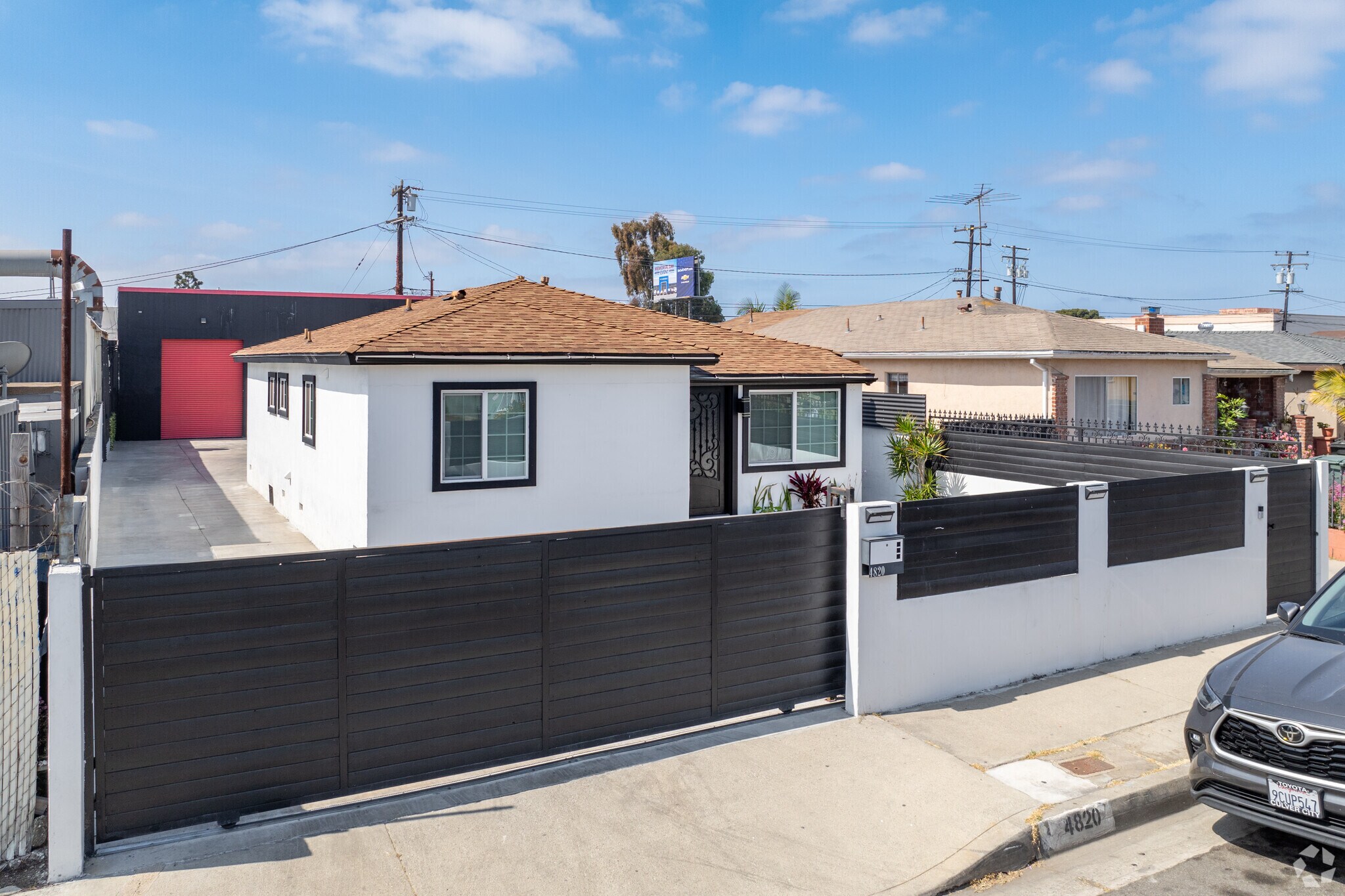 4820 W 142nd St, Hawthorne, CA à vendre Photo du bâtiment- Image 1 de 1