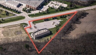 515 W North Shore Dr, Hartland, WI - AERIAL map view