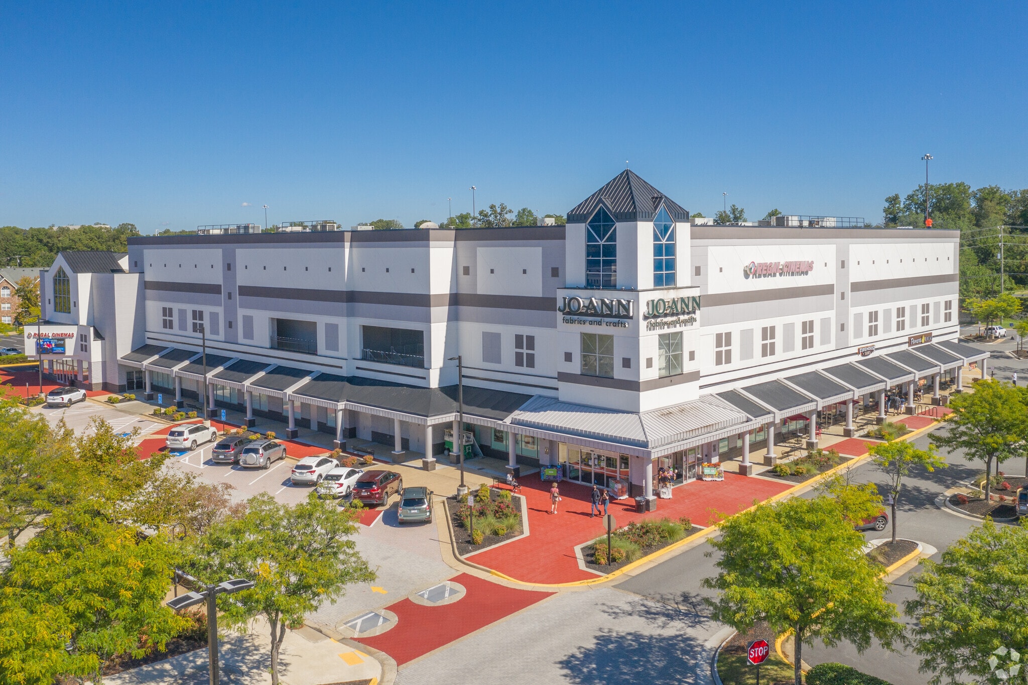 12100-12220 W Fairfax Towne Center, Fairfax, VA for lease Building Photo- Image 1 of 26