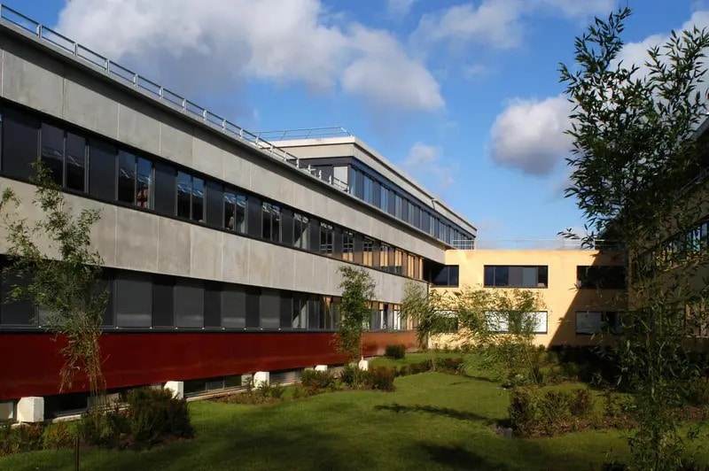 Office in Champs-sur-Marne for sale Building Photo- Image 1 of 10