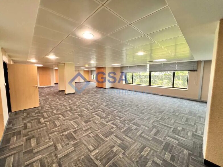 Bureau dans Lieusaint à louer - Photo intérieure - Image 2 de 9