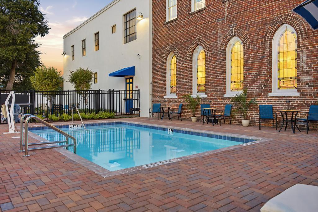 525 Beaver St, Jacksonville, FL for lease Interior Photo- Image 1 of 34