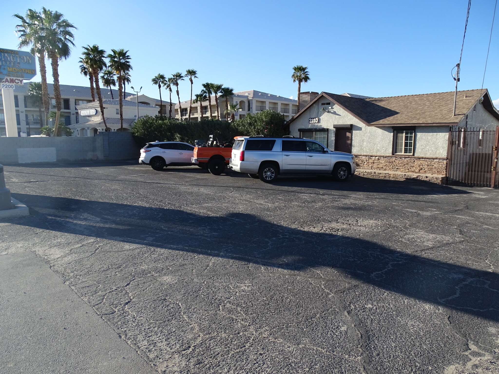 2110 W Bonanza Rd, Las Vegas, NV for lease Primary Photo- Image 1 of 4