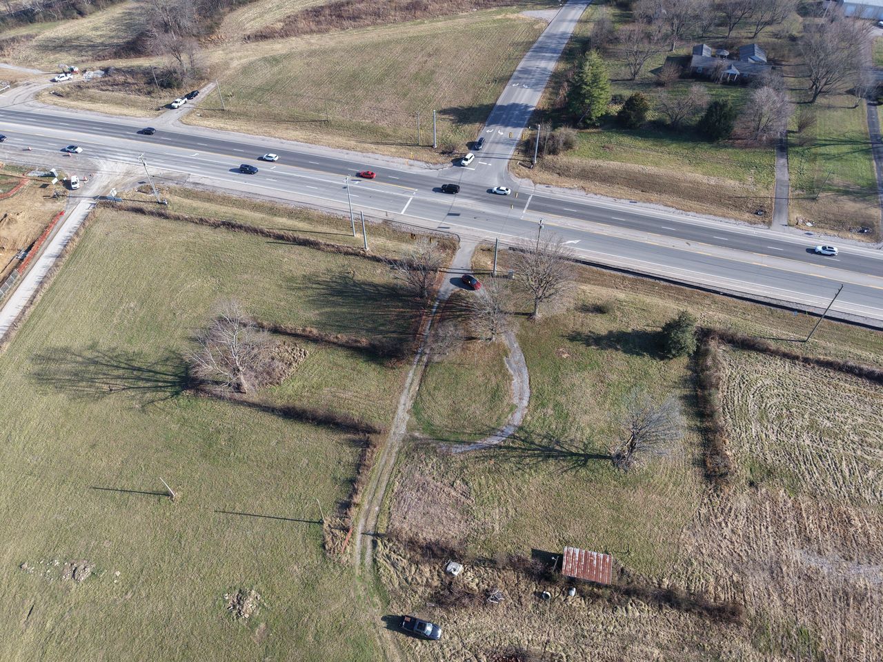 4561 Columbia Pike, Thompsons Station, TN for lease Primary Photo- Image 1 of 4