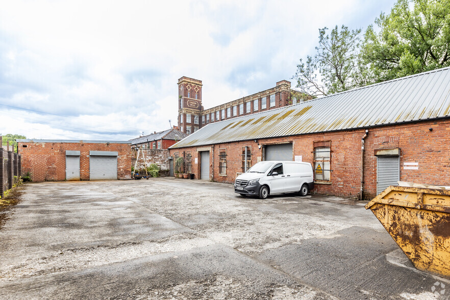 Sandy Ln, Dukinfield for lease - Primary Photo - Image 1 of 3