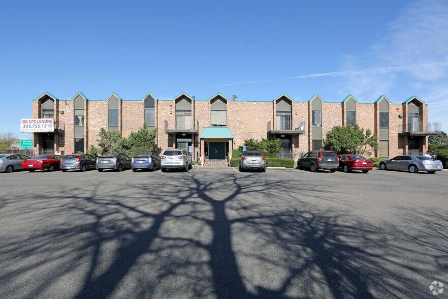 1562 S Parker Rd, Denver, CO à louer - Photo du bâtiment - Image 2 de 3