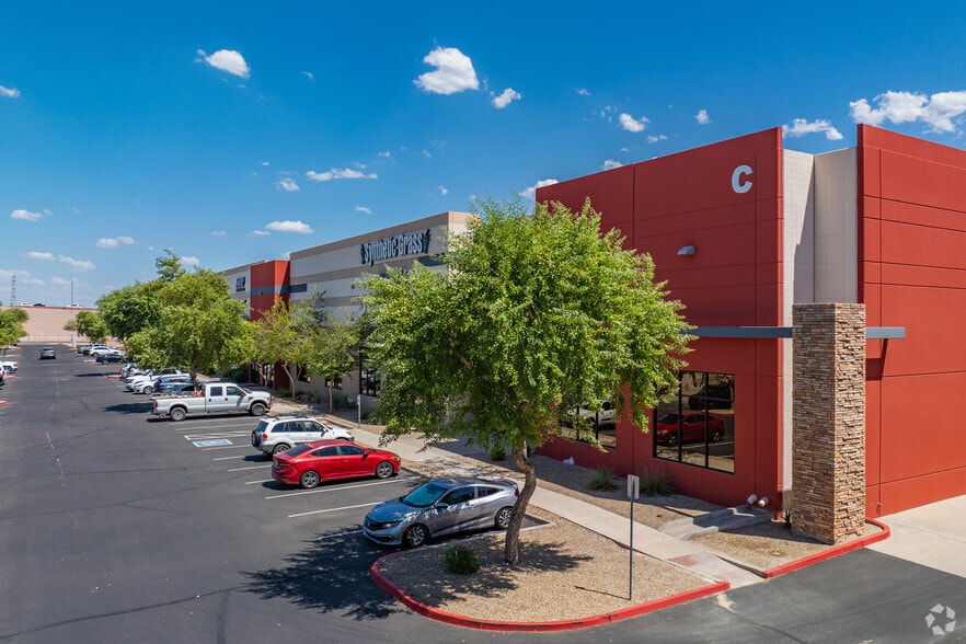 1250 N Fairway Dr, Avondale, AZ for lease - Building Photo - Image 3 of 8