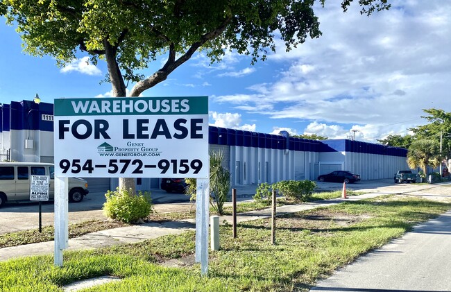 Plus de détails pour 1111 SW 21st Ave, Fort Lauderdale, FL - Industriel à louer