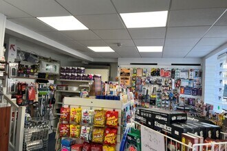 112 High St, Honiton à louer Photo intérieure- Image 2 de 4